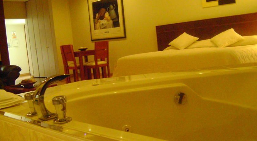 Hotel Ayenda Suites Orrantia 利马 外观 照片